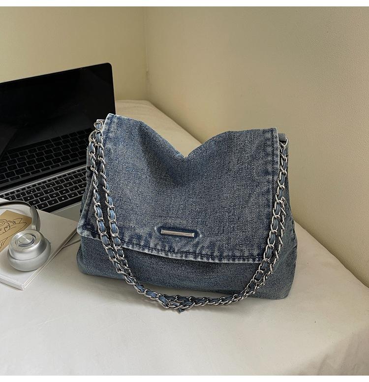Commuter Bag Women's Large Capacity 2025 New Fashion Niche Texture Chain Shoulder Bag Denim Messenger Tote Bag