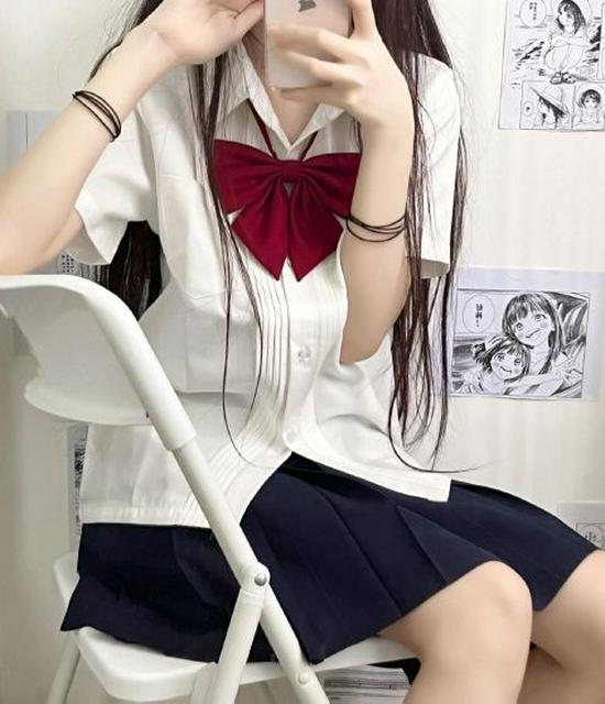 Women's Summer Short Sleeve Pleated White Top - College Style School Uniform