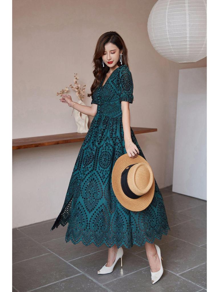 2025 V-Neck French Retro Summer Dress - Slimming A-Line Puff Sleeve Princess Style