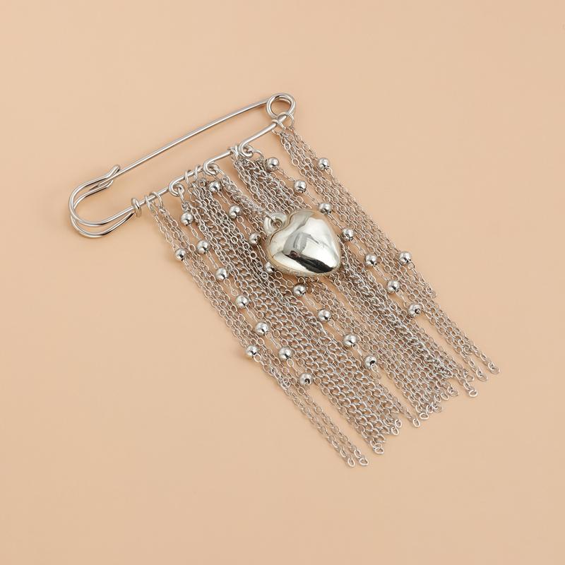 Exaggerated Multiple Tassels Brooches Clothing Accessories Fashion Love Heart Stylish Pin Jewelry Accessories
