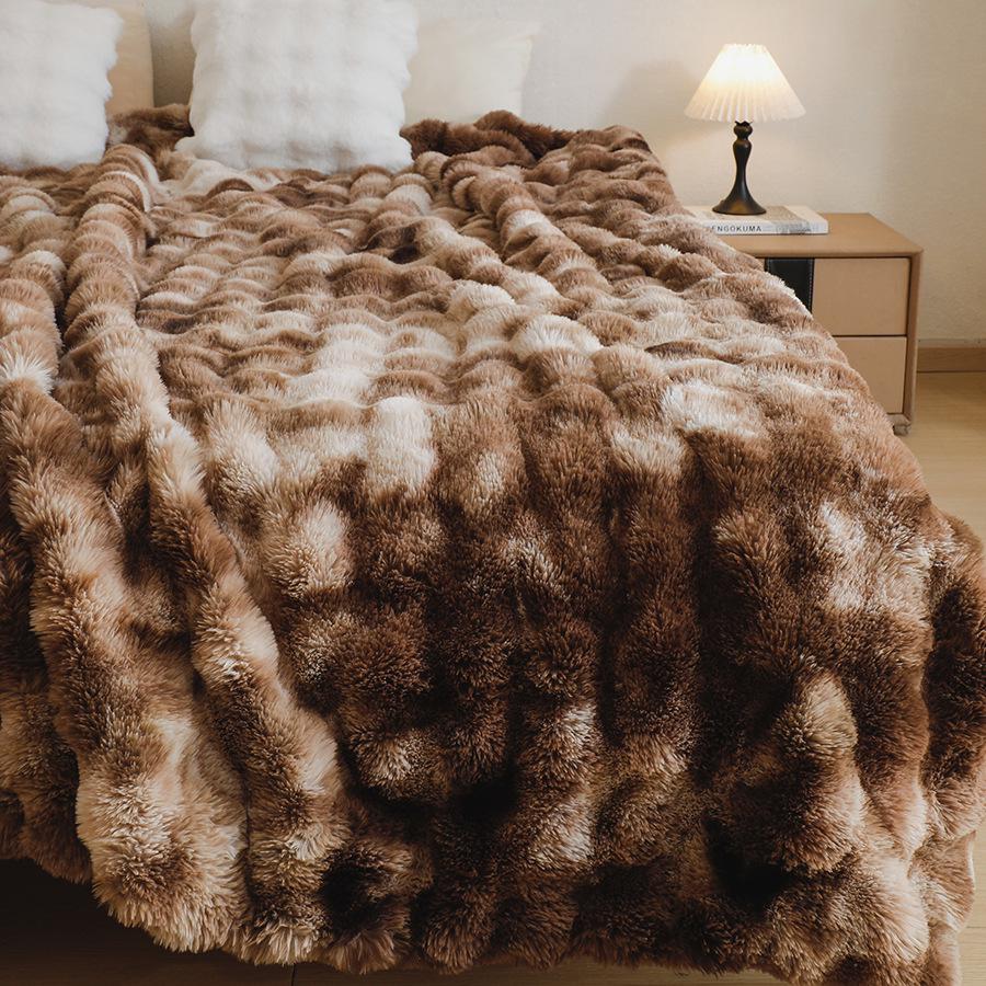 Luxurious Double-Layer Rabbit Fur Blanket: Otter-Soft Plush, Versatile Sofa Throw