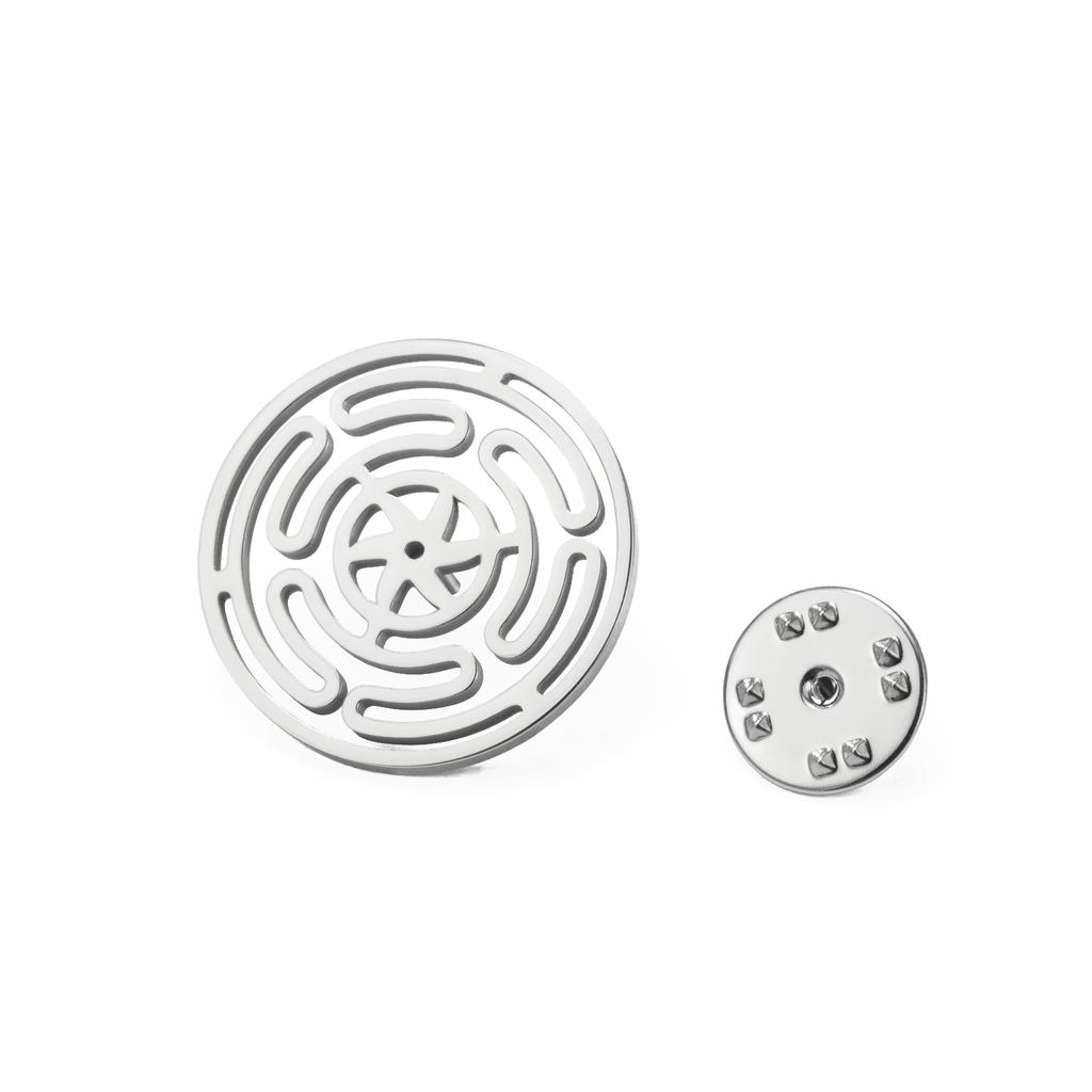 LIKGREAT Hecate Wheel Brooch Hekate Magic Stainless Steel Pin Wiccan Occult Symbol Triple Goddess Pagan Jewelry Wholesale