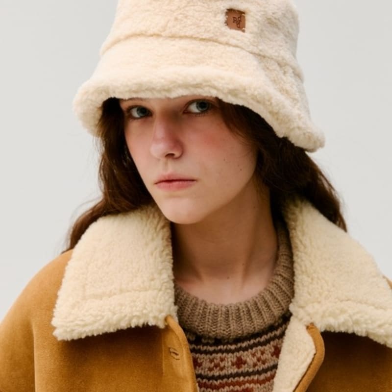 

DEPOUND панама из стриженой овчины - слоновая кость ivory