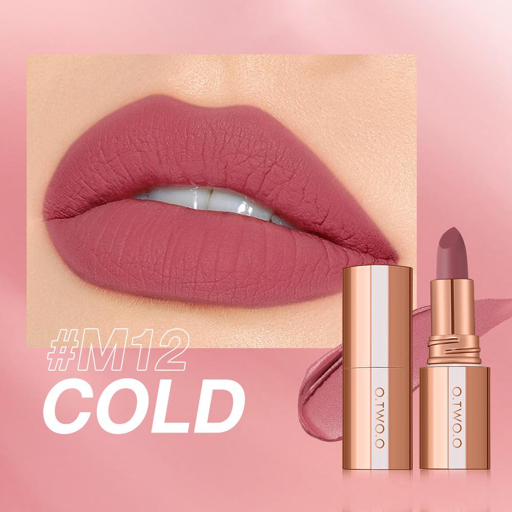 O.TWO.O Rossetto Opaco Colore Bloccante Bacio Nebbioso – Rossetto Opaco Vellutato a Nebbia Leggera Lunga Tenuta