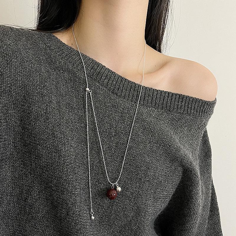 Asian Blogger-Inspired Saddle Bag Necklace: Luxury Women's Niche Sweater Chain Accessories