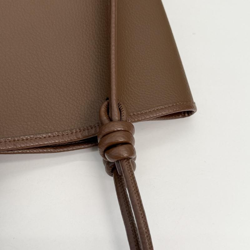 Women’s Minimalist Knot Handle Tote Bag for Daily Casual Use with Textured Leather Look and Structured Geometric Design