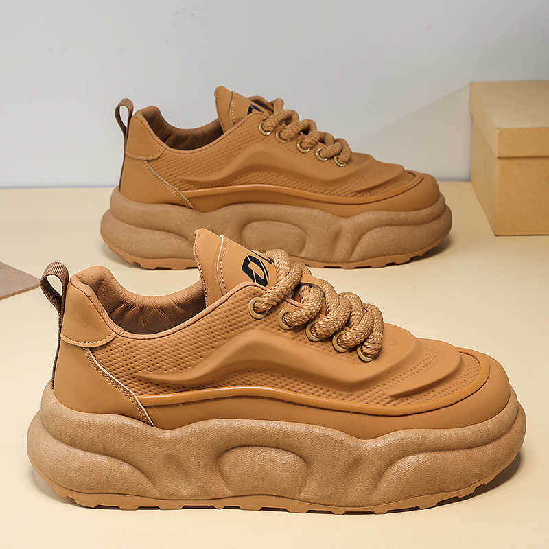 Fashion PU Leather With Holes Loafers Men Luxury High End Running Luxury Shoes Men Sports Sneakers Training Shoess Runing Nice
