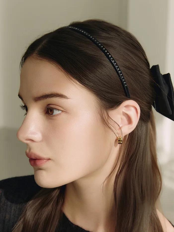 Essence Line Stone Hair Band Black HL4H64400BKXXX