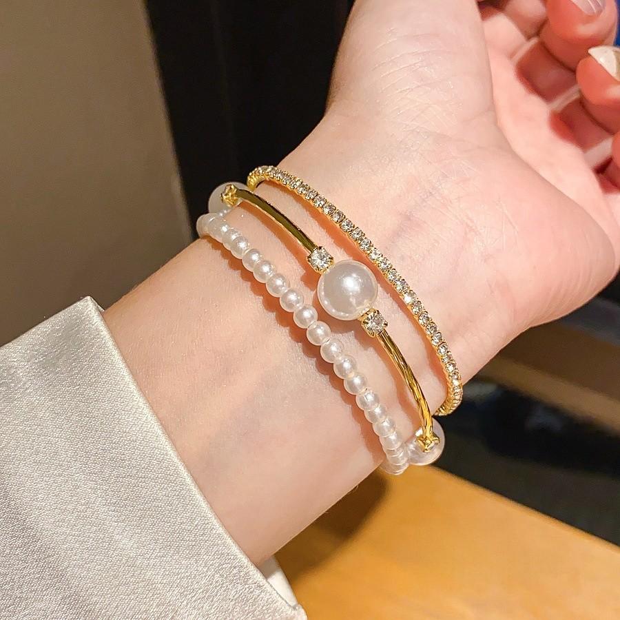Fashion Pearl Bracelets With Rhinestones For Elegant Casual Wear