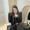 Niche design handbag bag women's new retro casual bucket bag shopping commuter shoulder messenger bag