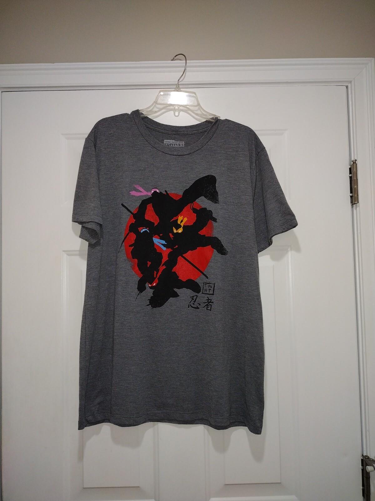 Nickelodeon Teenage Mutant Ninja Turtles Shadows - Size Large Unisex T-Shirt S