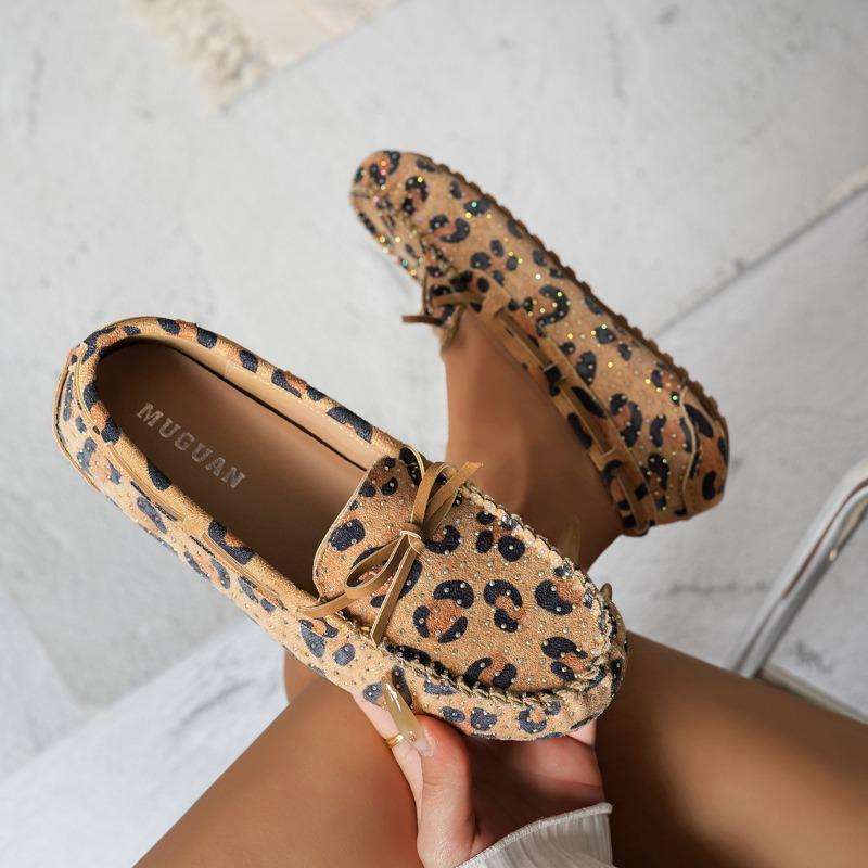 Fashion Spring New Large-sized Single-shoe Women's Leopard Print One-foot Soft Sole Comfortable Bow Full Diamond Loafers