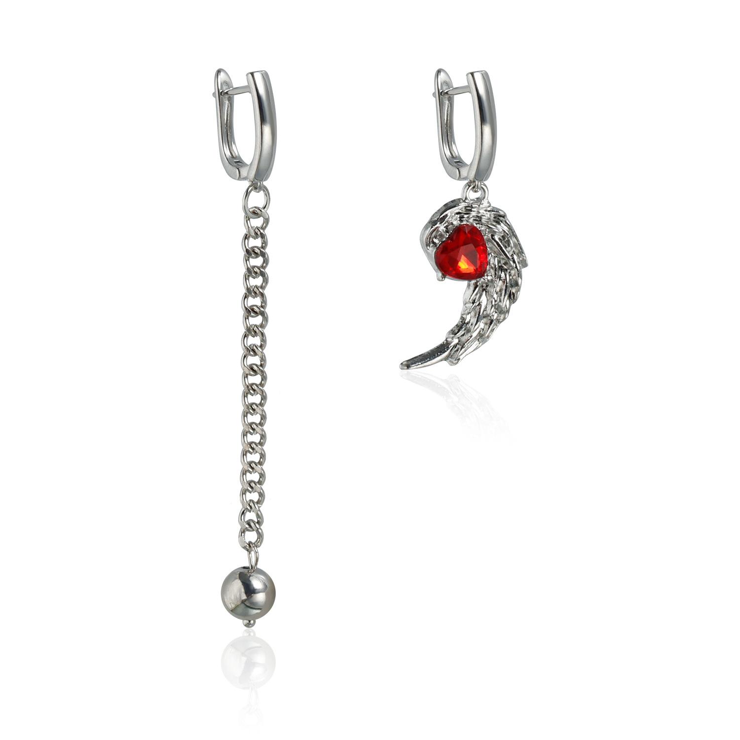 

Dark inlaid ruby devil wing necklace light luxury fashion fringed beaded necklace