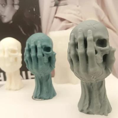 Handmade Creative Hand Held Skull Silicone Mold Halloween DIY Chocolate Candy Molds Baking Cake Decor Tool Candle Mould