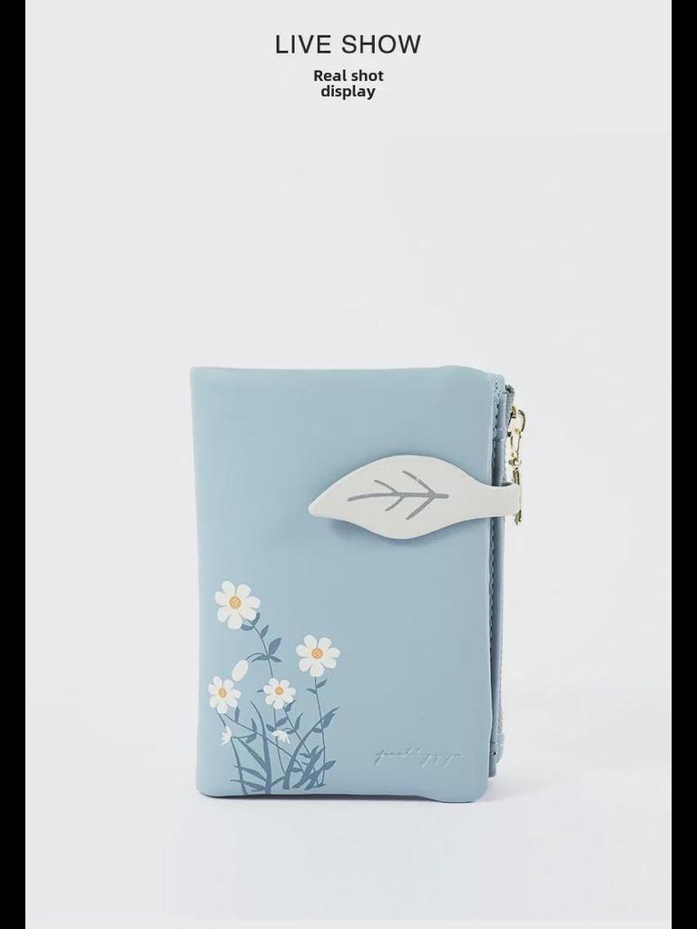Women's Soft Leather Short Wallet with Multiple Card Slots & Daisy Print