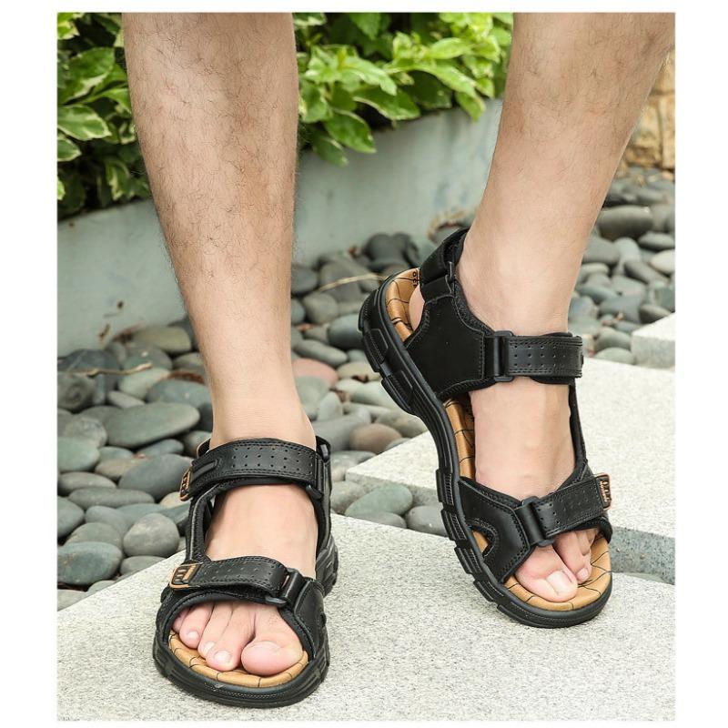 Sandals Men's Thick Soled Open Toed Men's Beach Shoes Soft Soled Oversized Outdoor Casual Shoes