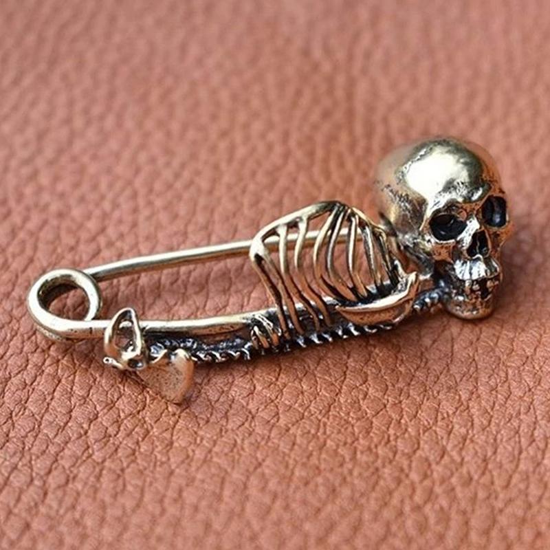 1Pc New Halloween Skull Brooch Gothic Skull Enamel Pin Badge Brooch Retro Skull Pin Couple Jewelry Home Decoration