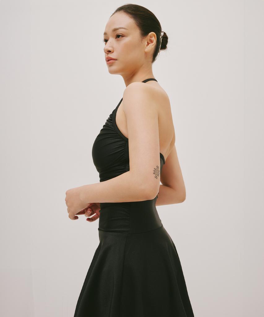Sonyalebai Square Bright One-Piece Jet Black