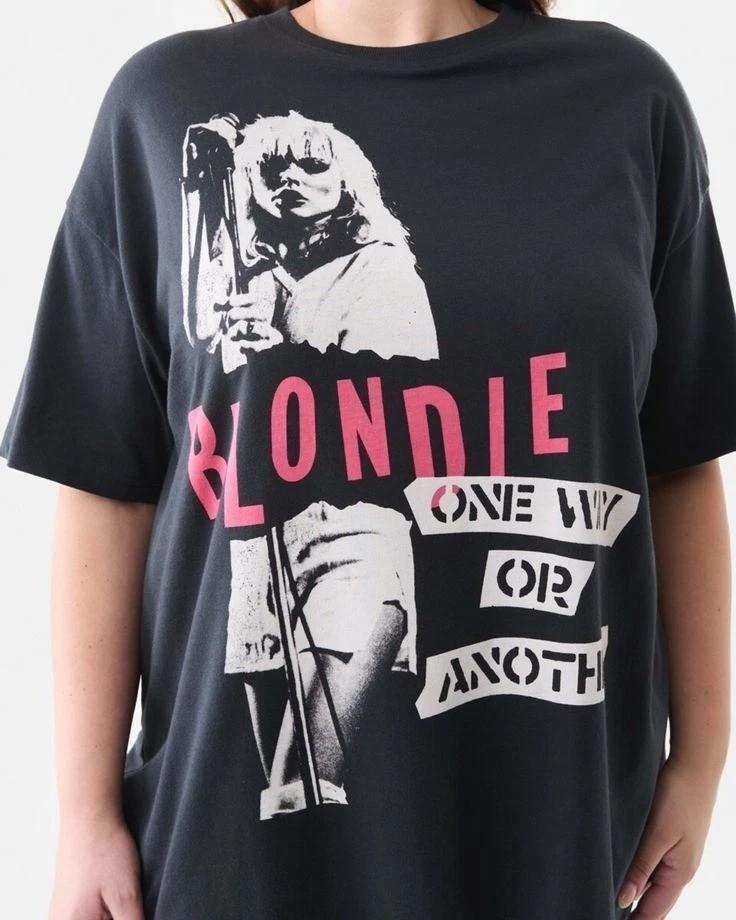 

Blondie One Way Or Another 90s Navy Short Sleeve Unisex T shirt vtg Unisex T-Shirt XL