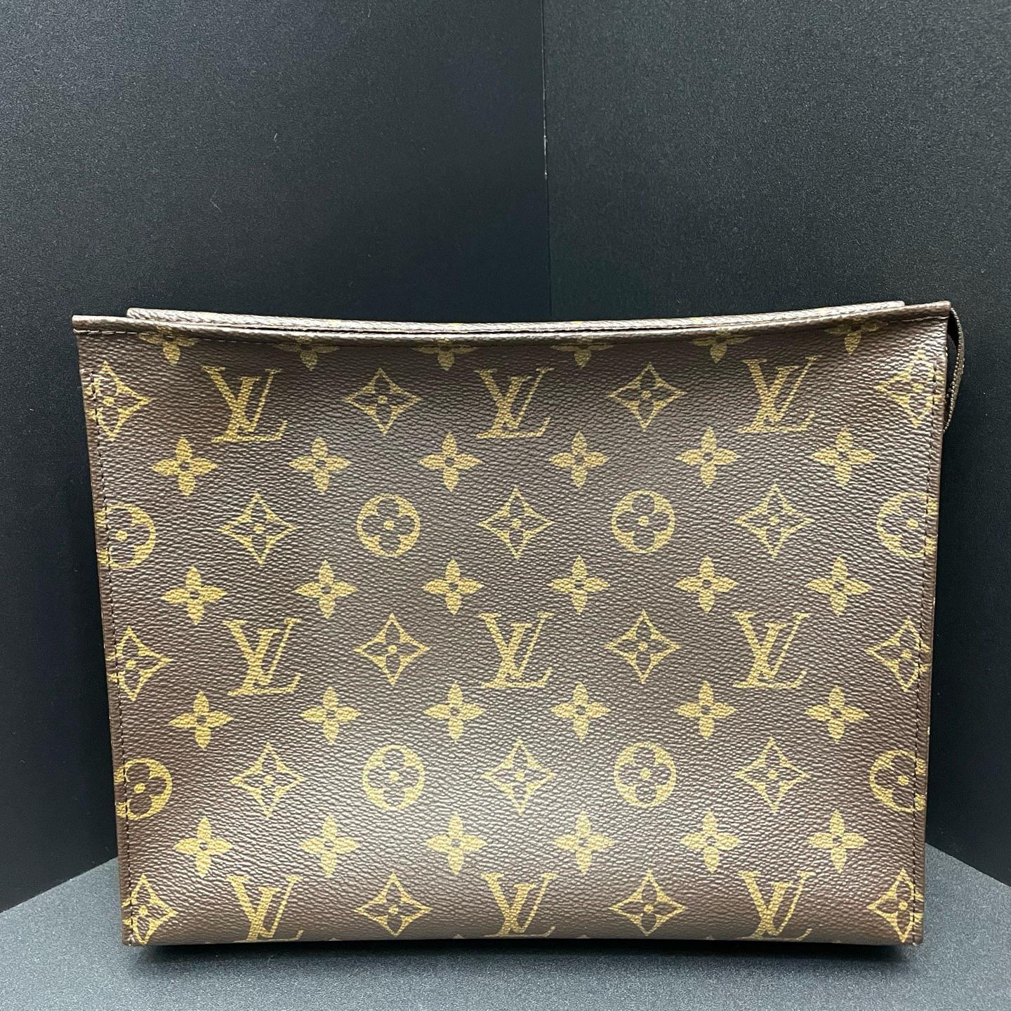 [Pre-Owned] Toiletry Pouch 26 Classic Monogram Canvas And Leather Wash Bag - Excellent #7AN80S ONE SIZE