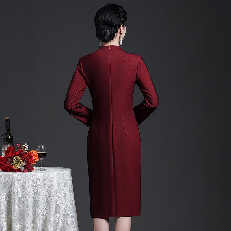 Elegant Plus Size Gown for Middle-Aged and Elderly Women - Spring/Autumn Wedding & Celebration Dress, 2022 Collection