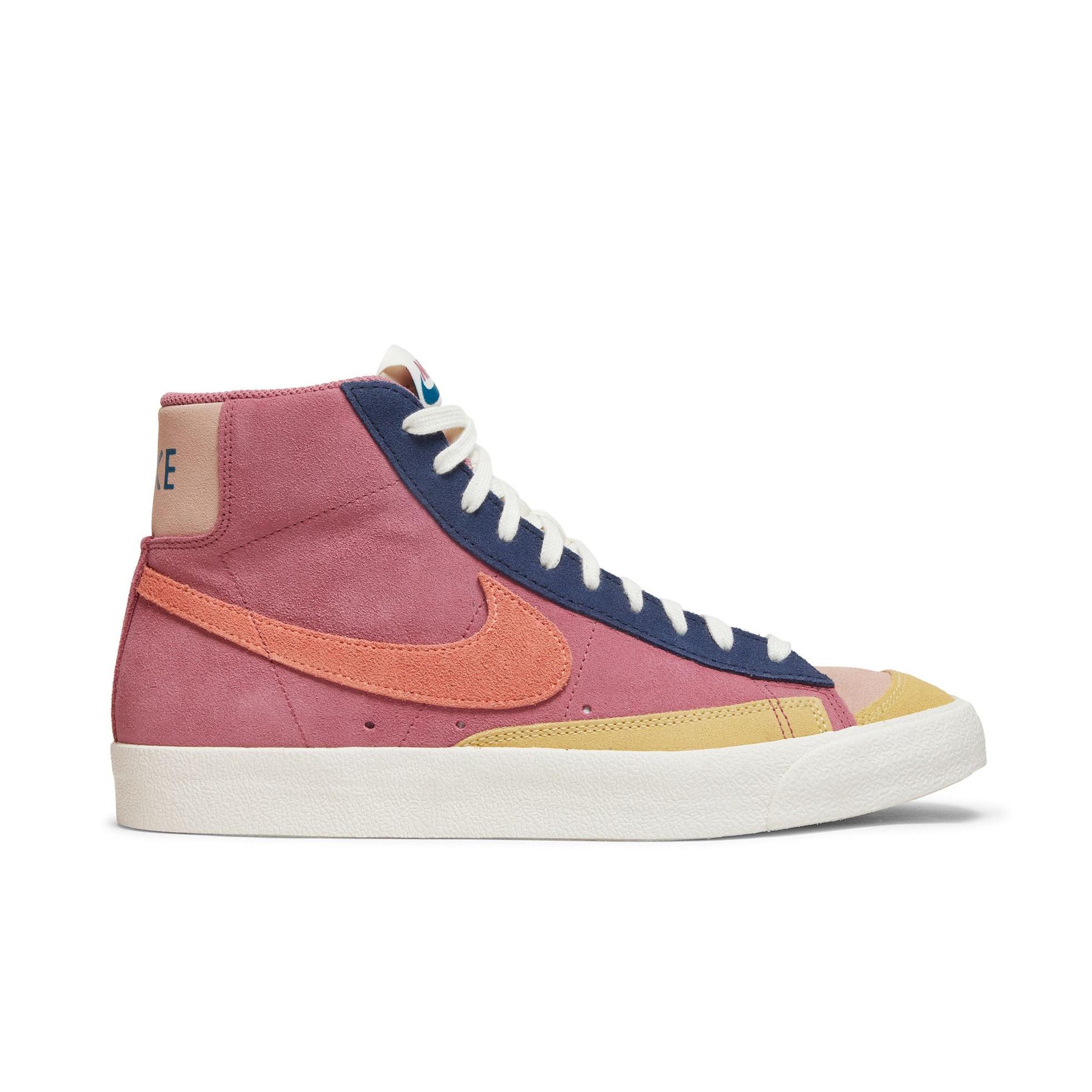 Nike Blazer Mid `77 `Desert Berry`