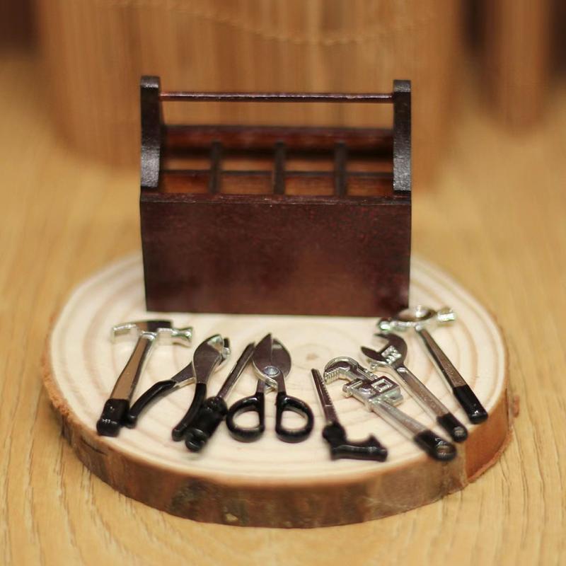 1 set de obiecte de decorare pentru fotografie 1: 12 Miniatură din lemn multifuncțională din metal, cutie de instrumente pentru casă de păpuși, mini trusă de instrumente ornament