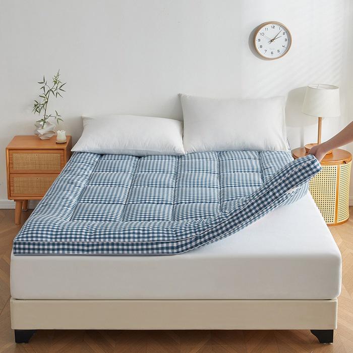 Luxury Five-Star Xinjiang Cotton Mattress Pad for Dorms
