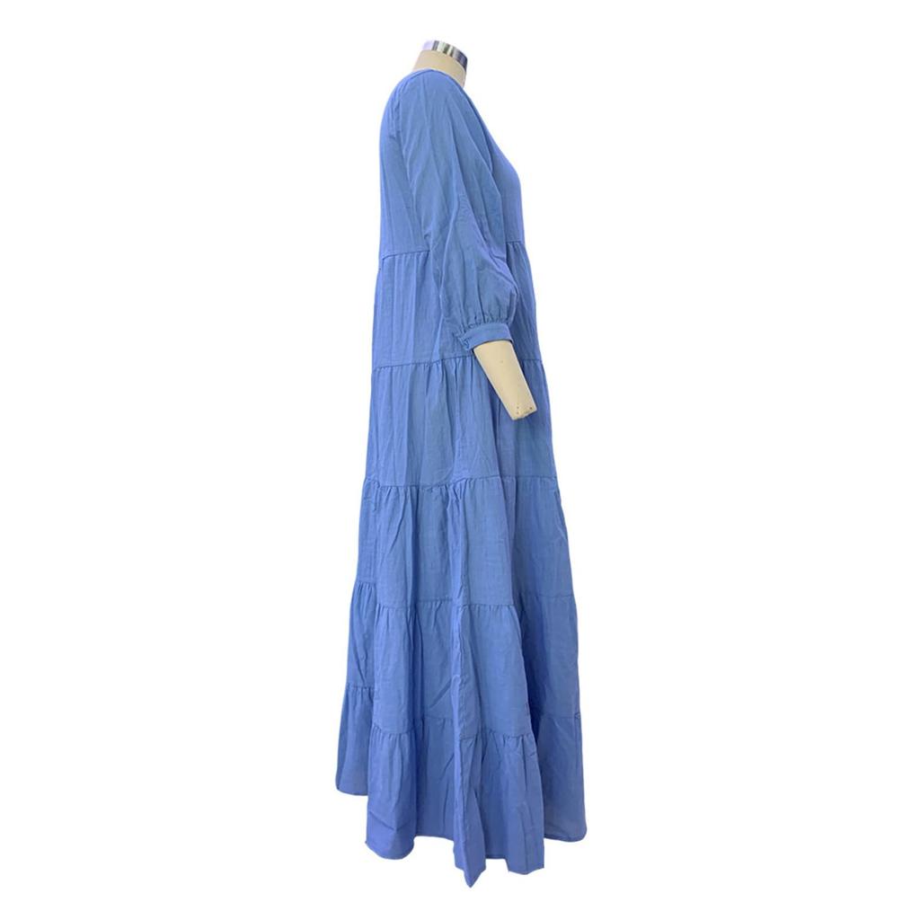 Lässiges und modisches Damenkleid