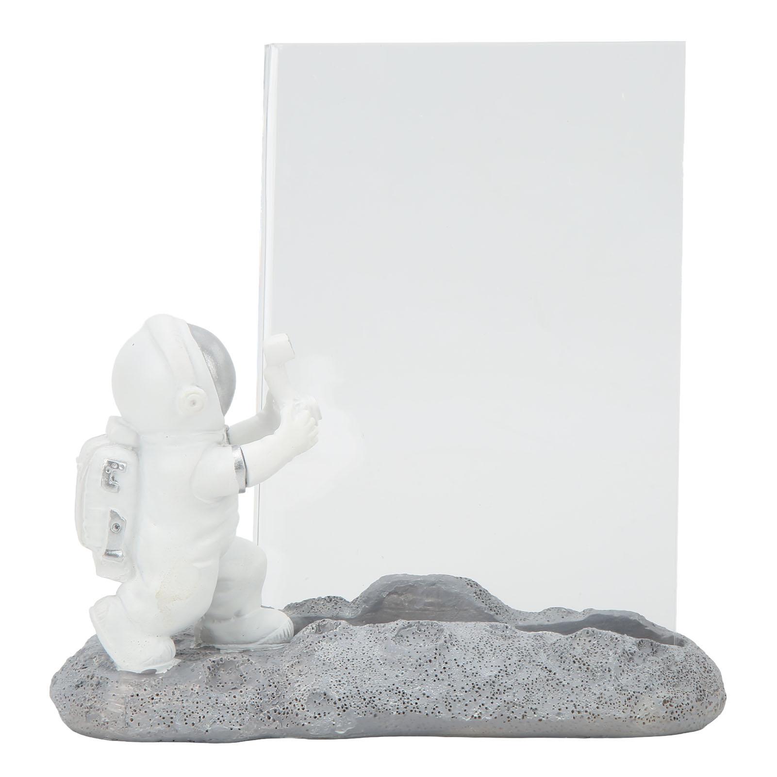 

Статуэтка космонавта, украшение с фоторамкой, настольное декоративное украшение из смолы для детской комнаты