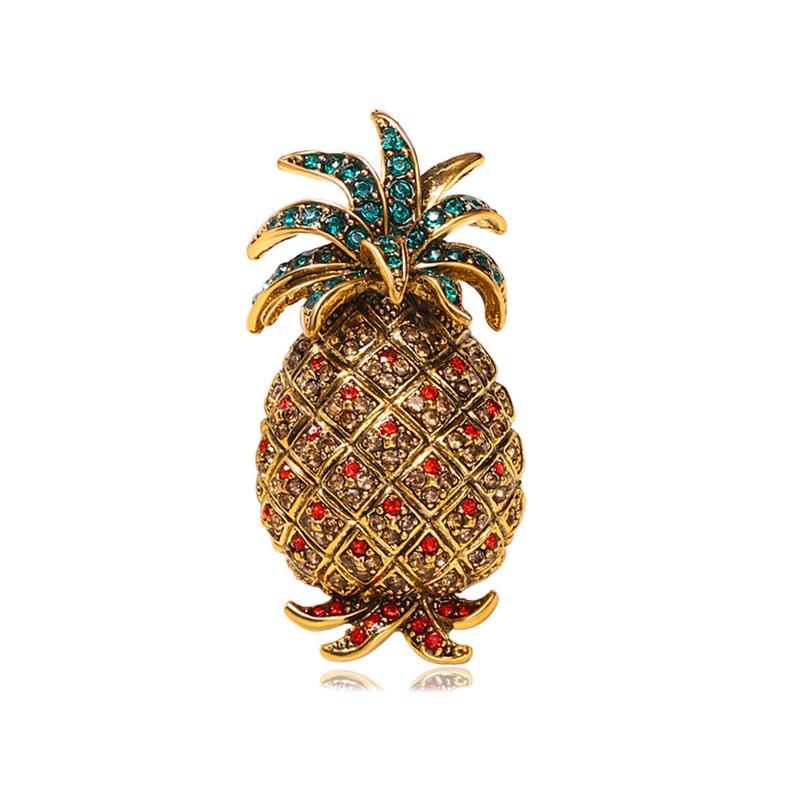 

European and American retro fruit brooch, high-end alloy diamond inlaid pineapple chest flower, pin, anti glare buckle, clothing accessories