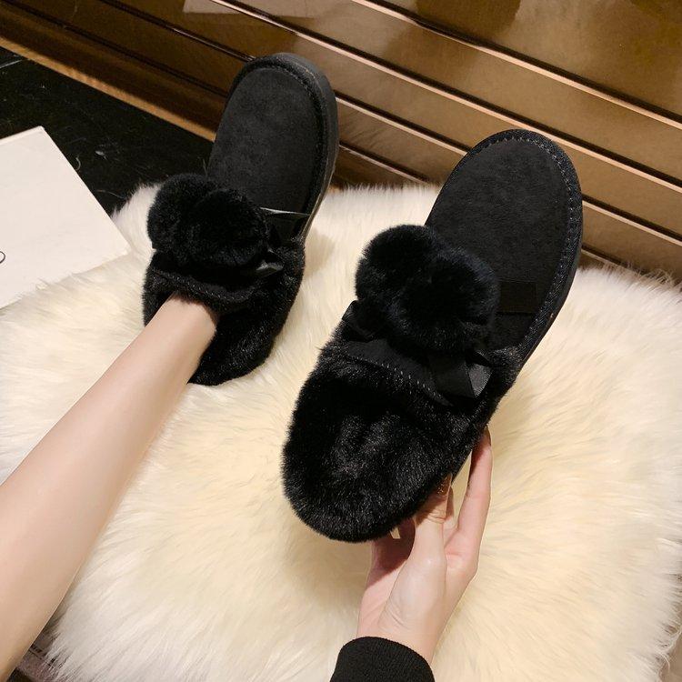 

Internet celebrity snow boots women s short tube 2025 new winter one-pedal piled thickened low-top round head short cotton shoes 35