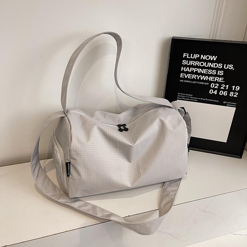 New portable sports bag, women's gym bag, large-capacity travel bag for short trips, shoulder bag, lightweight luggage bag for men, storage bag