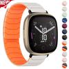 Magnetisches Schlaufenarmband für Fitbit Uhr Versa 4/3 Zweifarbiges Silikonband für Versa 2/1 Sportarmband Ersatz-Armband