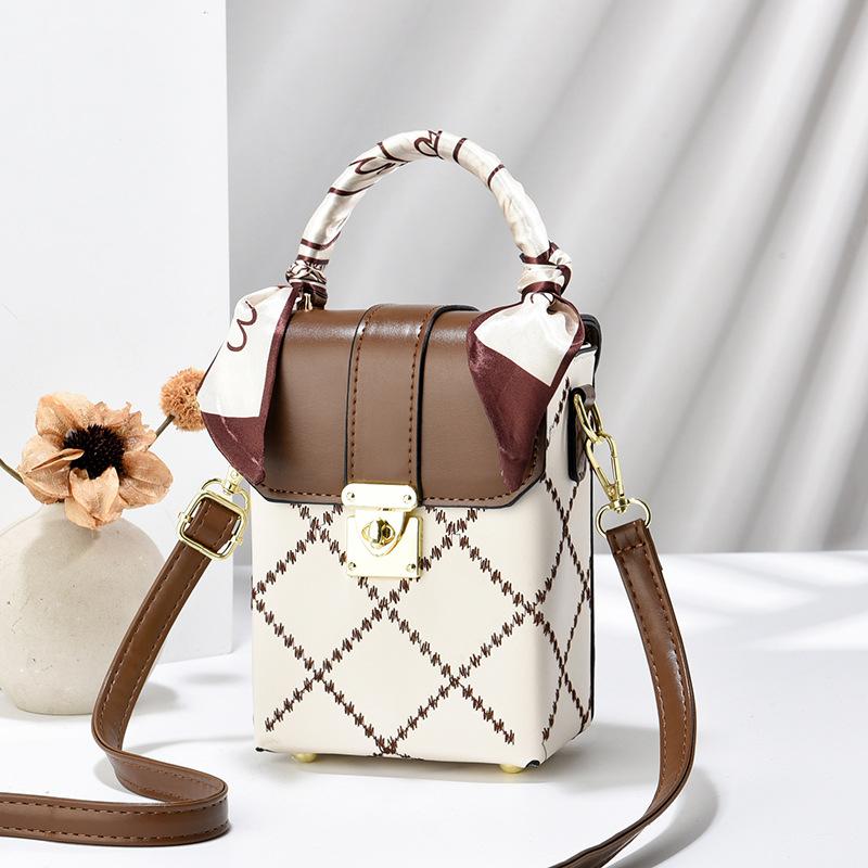 Bag Women's Bag Small Square Bag 2025 New Bag Crossbody Women's Versatile Portable Shoulder Bag Mini Mobile Phone Bag Small Bag Tide