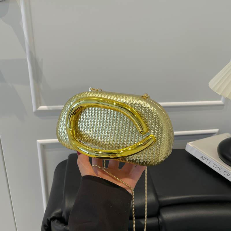 

Shoulder bags, fashionable women s bags, large capacity chain bags, clutch bags, crossbody bags, European and American vintage handbags золотий