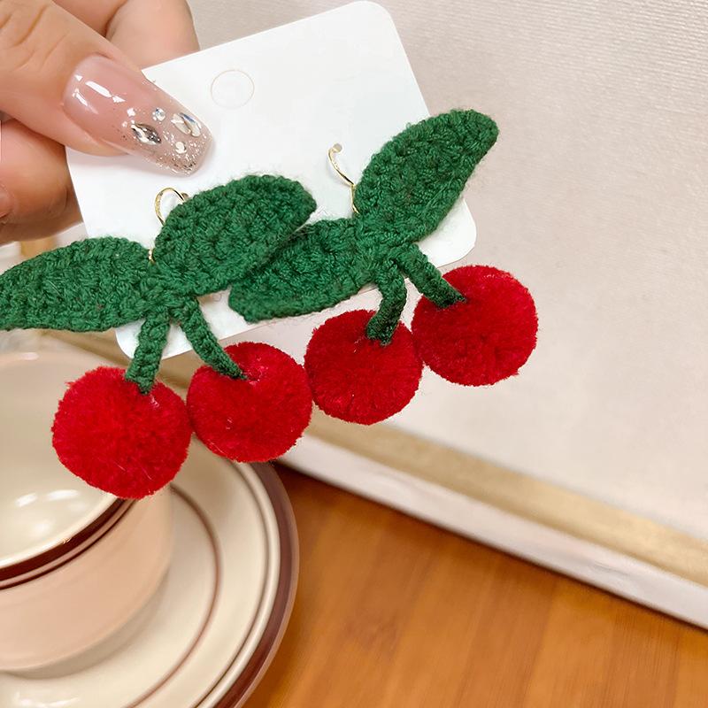 Feng Timo, Gli Stessi Orecchini a Bottone Esagerati Ciliegia Peluche Dolci Coreani, Moda Autunno Inverno Dolci Personalizzati Orecchini Frutta