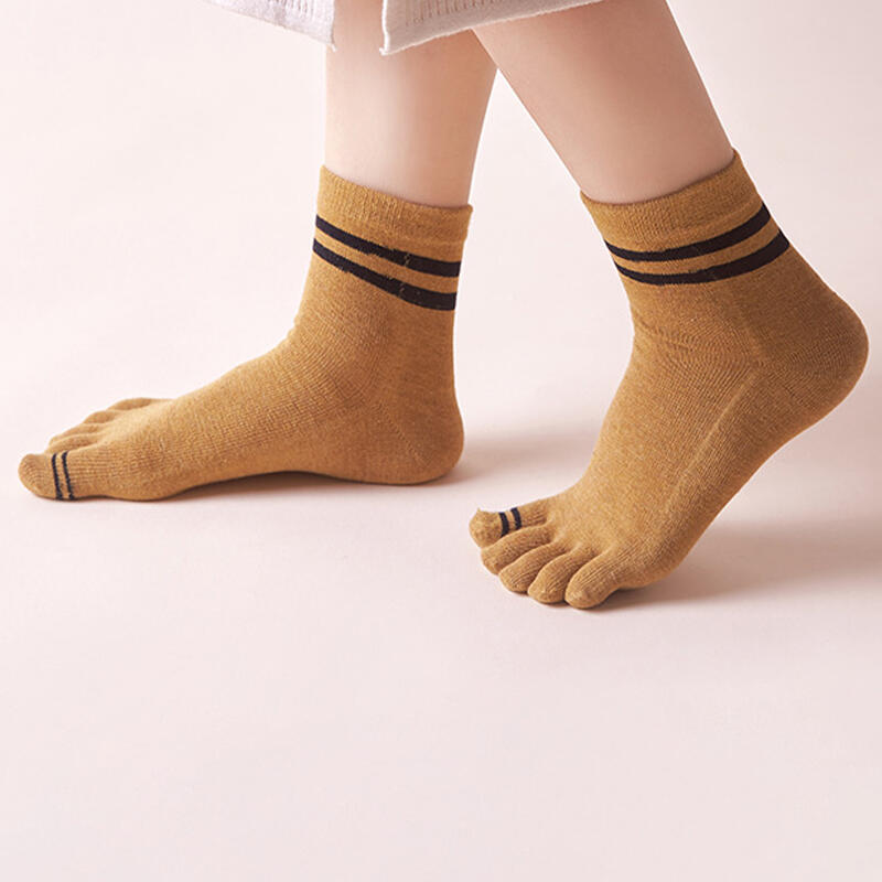 5 Pairs of Women s Two-Line Toe Socks 5 pairs (random colors)