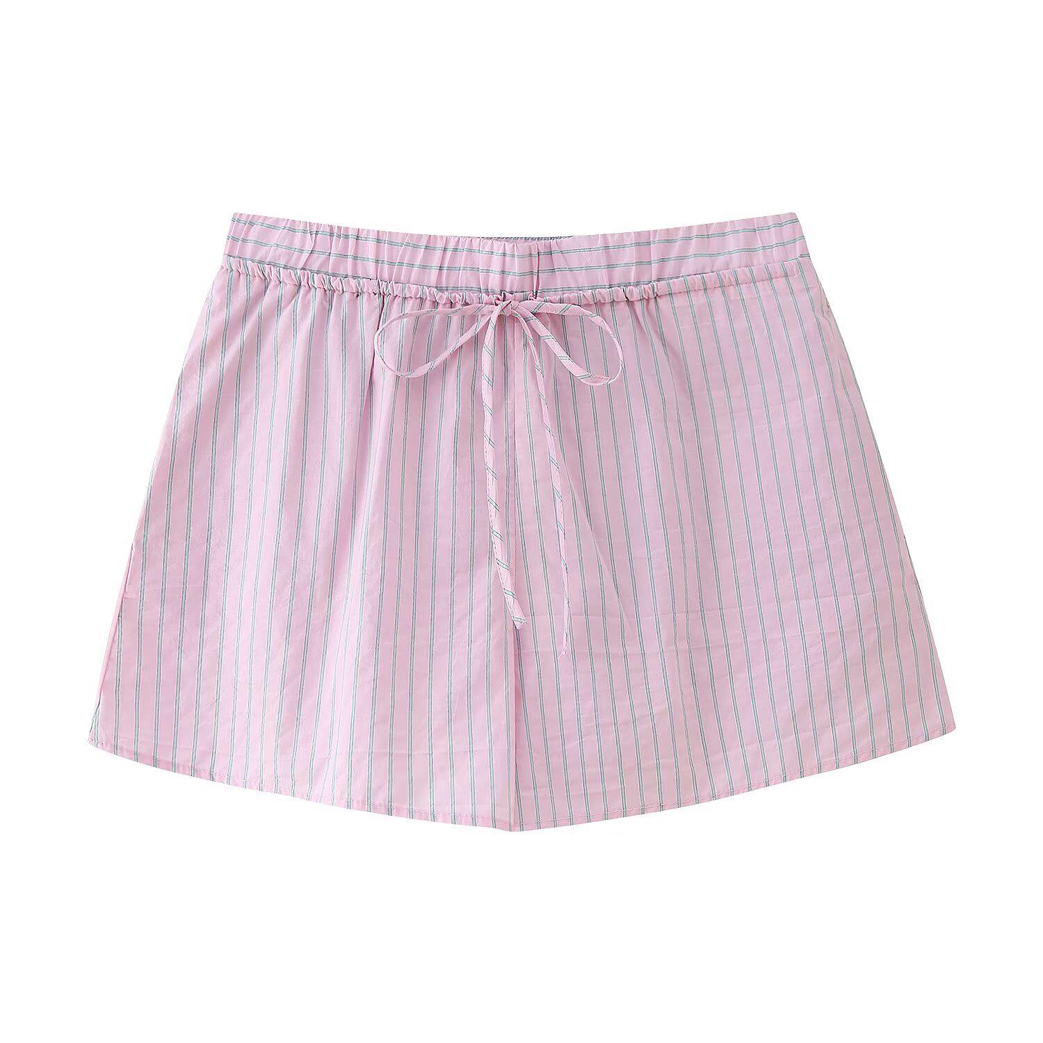 

Весна 2025 Женский комплект полосатой рубашки и повседневных шорт - Европейский и американский стиль XS