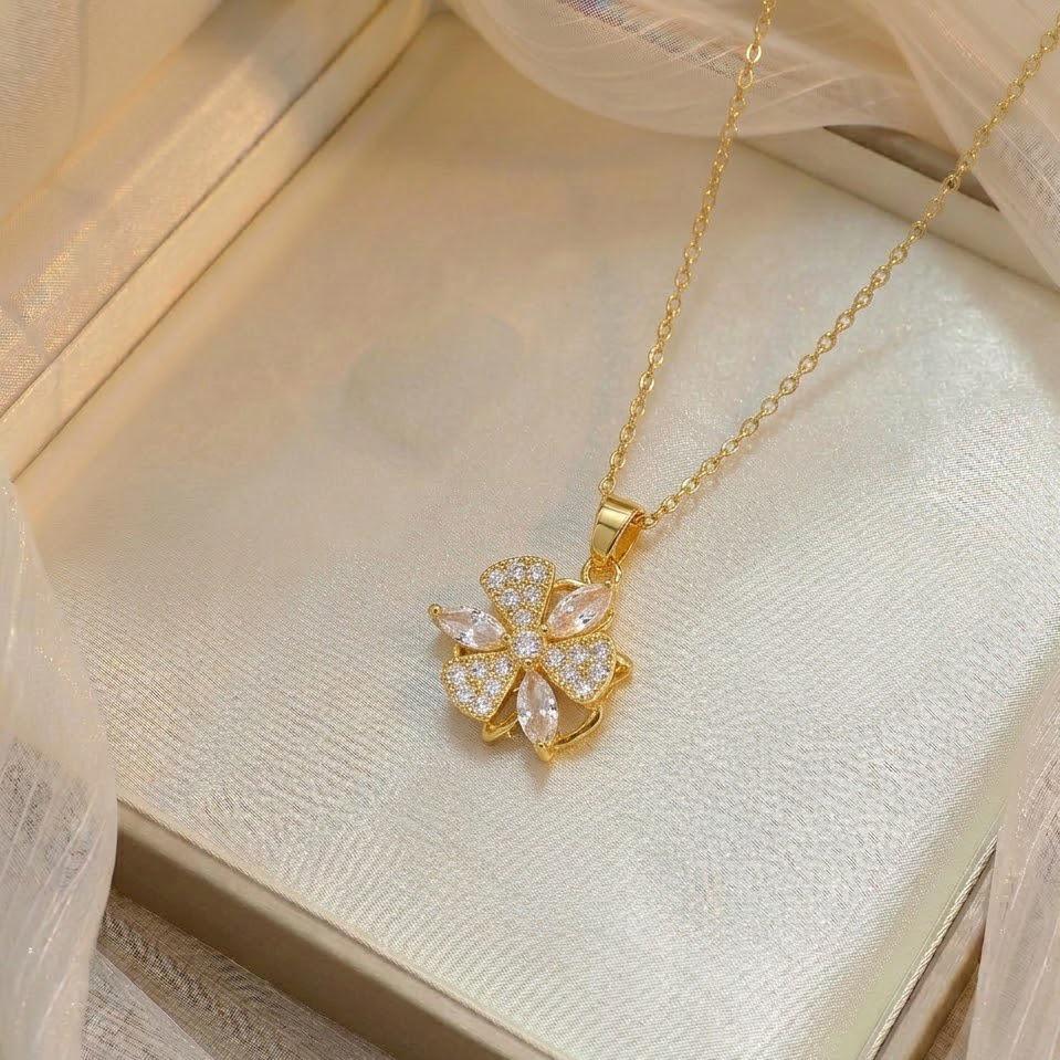 Rotatable Sunflower Zirconia Necklace: Japanese-Korean Style, Fashionable Collarbone Chain