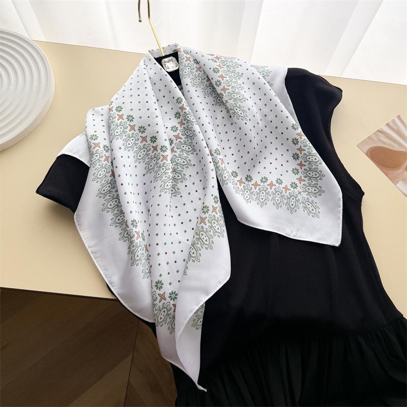 Vintage Paisley Imitation Silk Printed Silk Scarf Small Square Scarf Premium Shawl Sunscreen Neck Scarf Headscarf Scarf