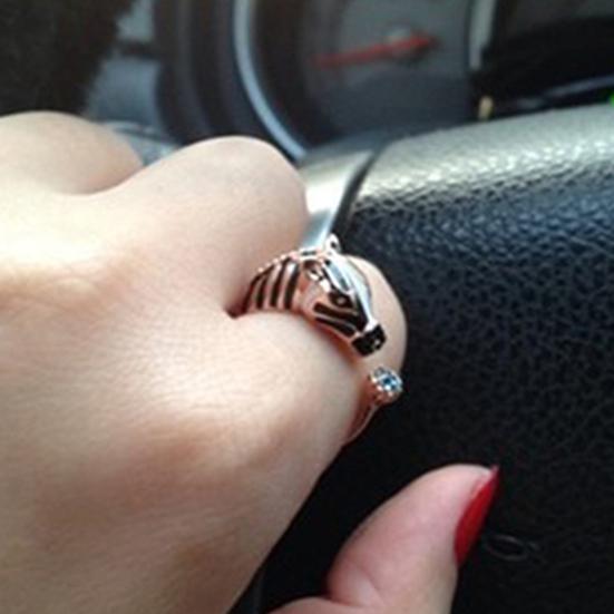 Women Fashion Horse Head Rhinestone Opening Finger Ring for Party Club