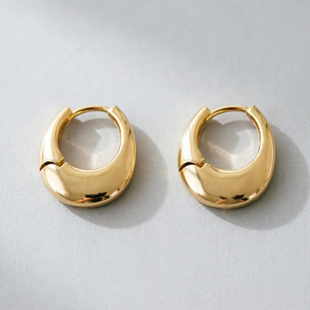 Punk Oval Smooth Metallic Geometric Hoop Earrings Minimalist Style U-shaped Ear Buckle Daily Life Fashion Jewelry Accessories