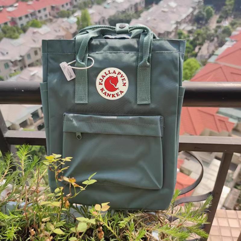 Outdoor Arctic Three-Way Backpack: Crossbody, Handbag & Bucket Bag with Fox Design