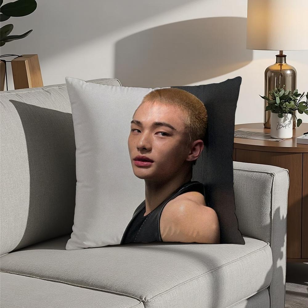 H-Heiß KPOP Idol h-Hyunjin Kissenbezug 3D-Druck Polyesterfaser 40*40cm Zuhause Sofa Wurf Dekoration Festival Geschenk
