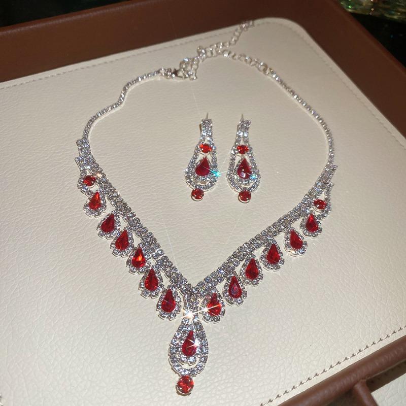 Diamond-encrusted Water Drop Fringed Stud Earrings Necklace, Court Style Light Luxury, High-end Jewelry Set, Design Sense, Niche Jewelry Women