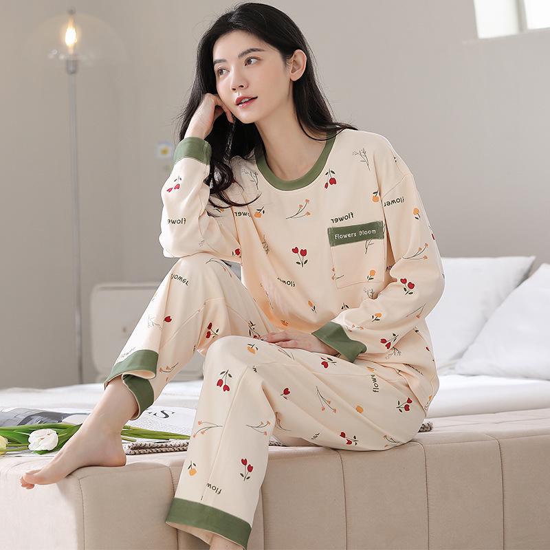 100% Cotton Women's Pajama Set – Breathable, Sweat-Absorbent, Long Sleeve Crew Neck for Indoor & Outdoor Wear (Autumn/Winter)