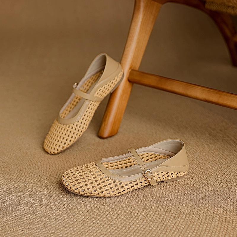 

Sheepskin version~ French literary and artistic style woven hollowed-out outer wear breathable Mary Jane sandals women s word with flat shoes 40 жёлтый