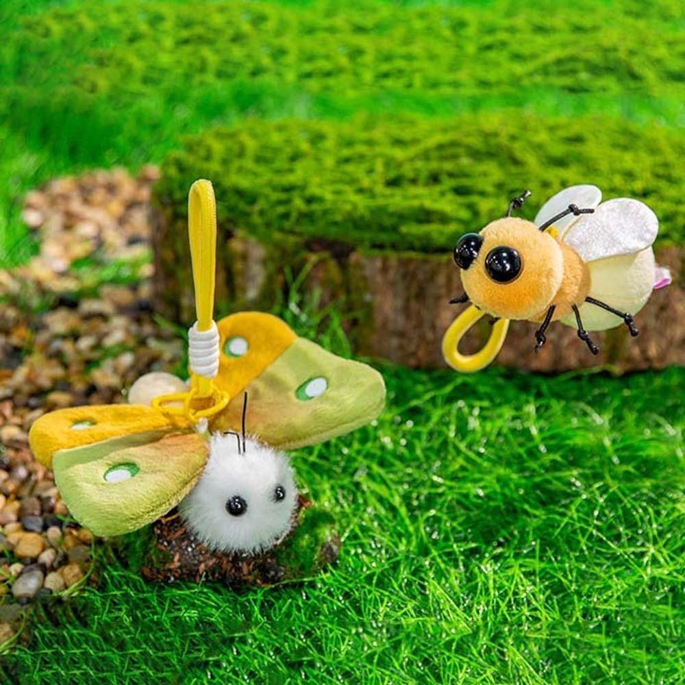 Cartoon Plüschinsekten Schlüsselanhänger Polyester Kakerlake Schlüsselanhänger Kreativer Motten Fliegen Anhänger Schüler