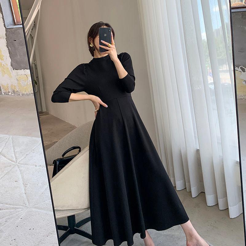 

Black dress round neck long sleeve Korean version autumn new sexy temperament waist thin long swing dress M